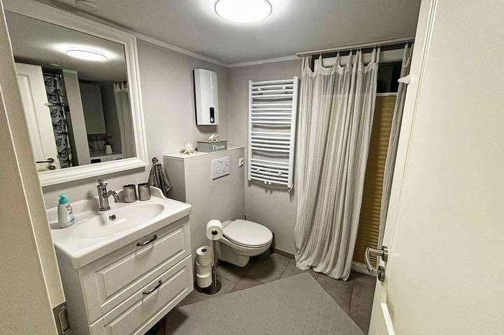 Ferienhaus für 4 Personen, mit Sauna und Pool sowie Terrasse und Garten in Middelhagen - 4