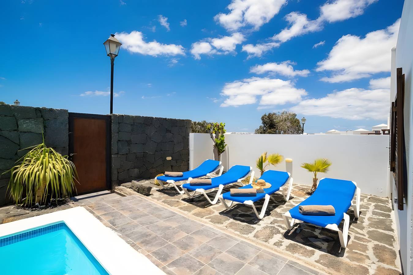 Villa vacacional 'Rubicon' con vistas al mar, Wi-Fi y aire acondicionado in Playa Blanca, Yaiza