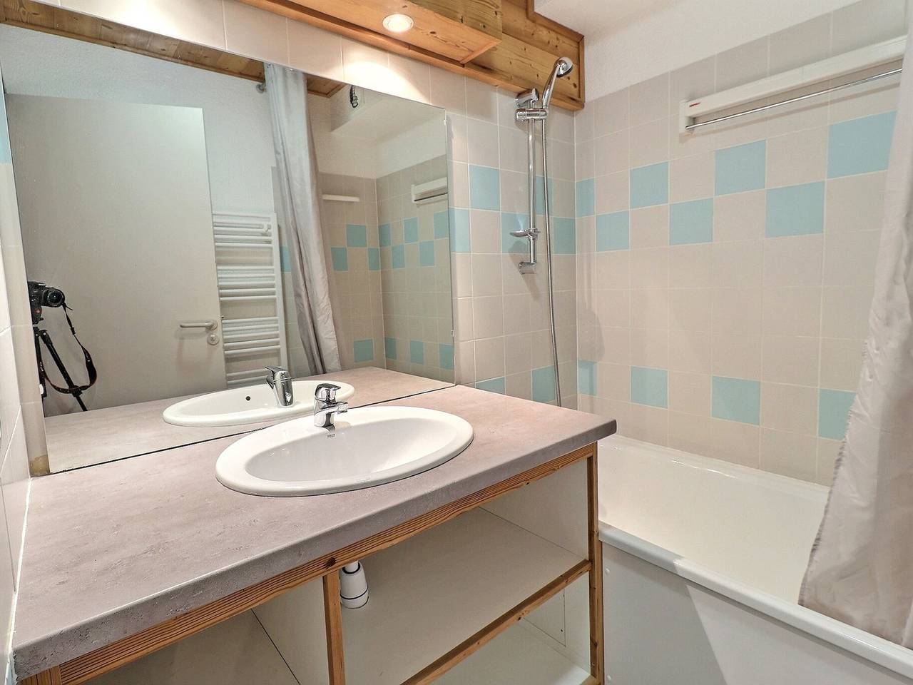 Ganze Wohnung, Gemütliche Ferienwohnung für 4 Personen mit Balkon, 31 m², La Tania in La Tania, La Perrière