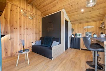 Holiday Rental for 2 People in Le Verdon-sur-Mer, Côte d’Argent, Photo 2
