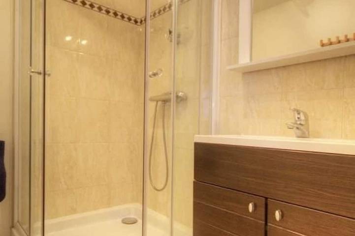 Gîte pour 4 personnes, avec terrasse dans Grande plage de Tharon - 4