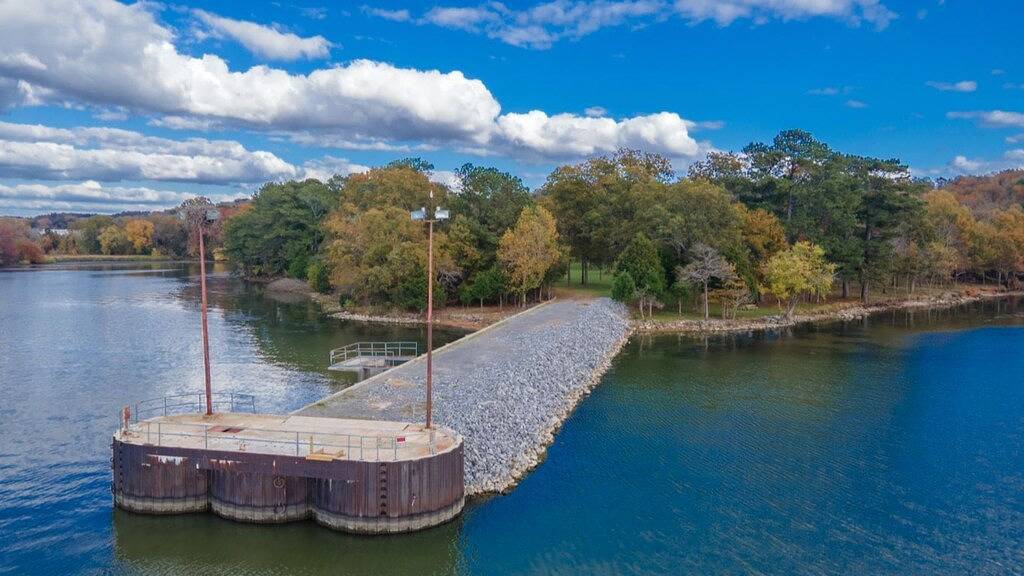 Vacation Apartment for 4 Guests in Lake Guntersville, Alabama