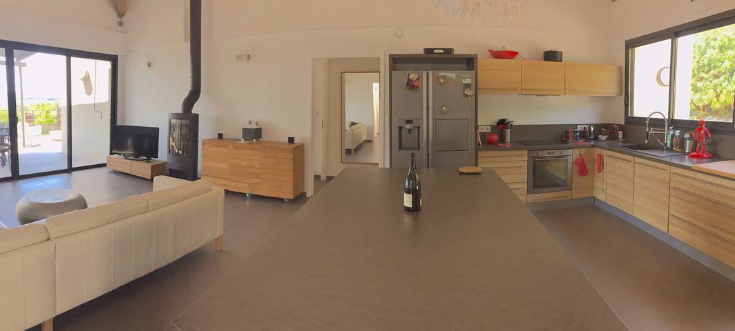 Gîte pour 10 personnes, avec jardin et terrasse en Corse - 4