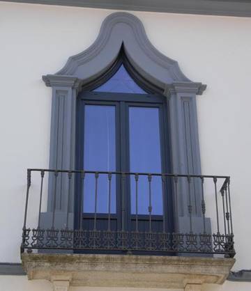 Casa rural para 2 personas, con piscina además de terraza y jacuzzi en Las Villuercas