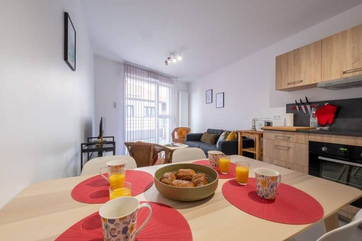 Gîte pour 4 personnes, avec balcon, adapté aux familles à Annecy - 2