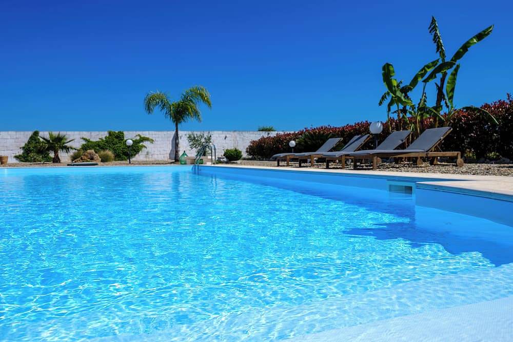 Villa in Salento - private pool-24/7 assistance in Mesagne, Salento
