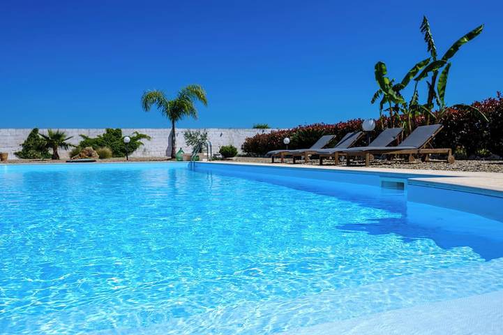 Maison de vacances pour 12 personnes, avec jardin, animaux acceptés à Mesagne