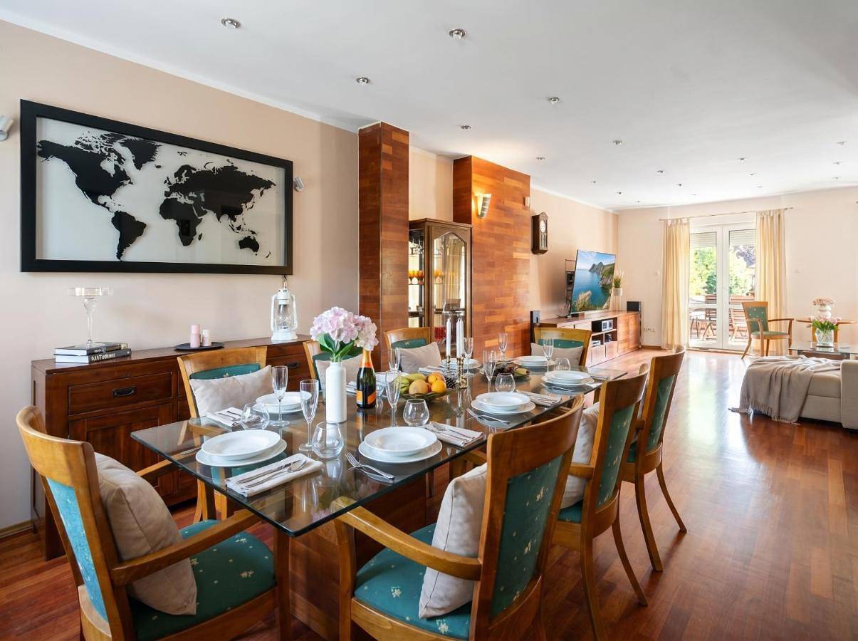 Golden Villas Urban Spa House - Warsaw in Wawer, Warschau