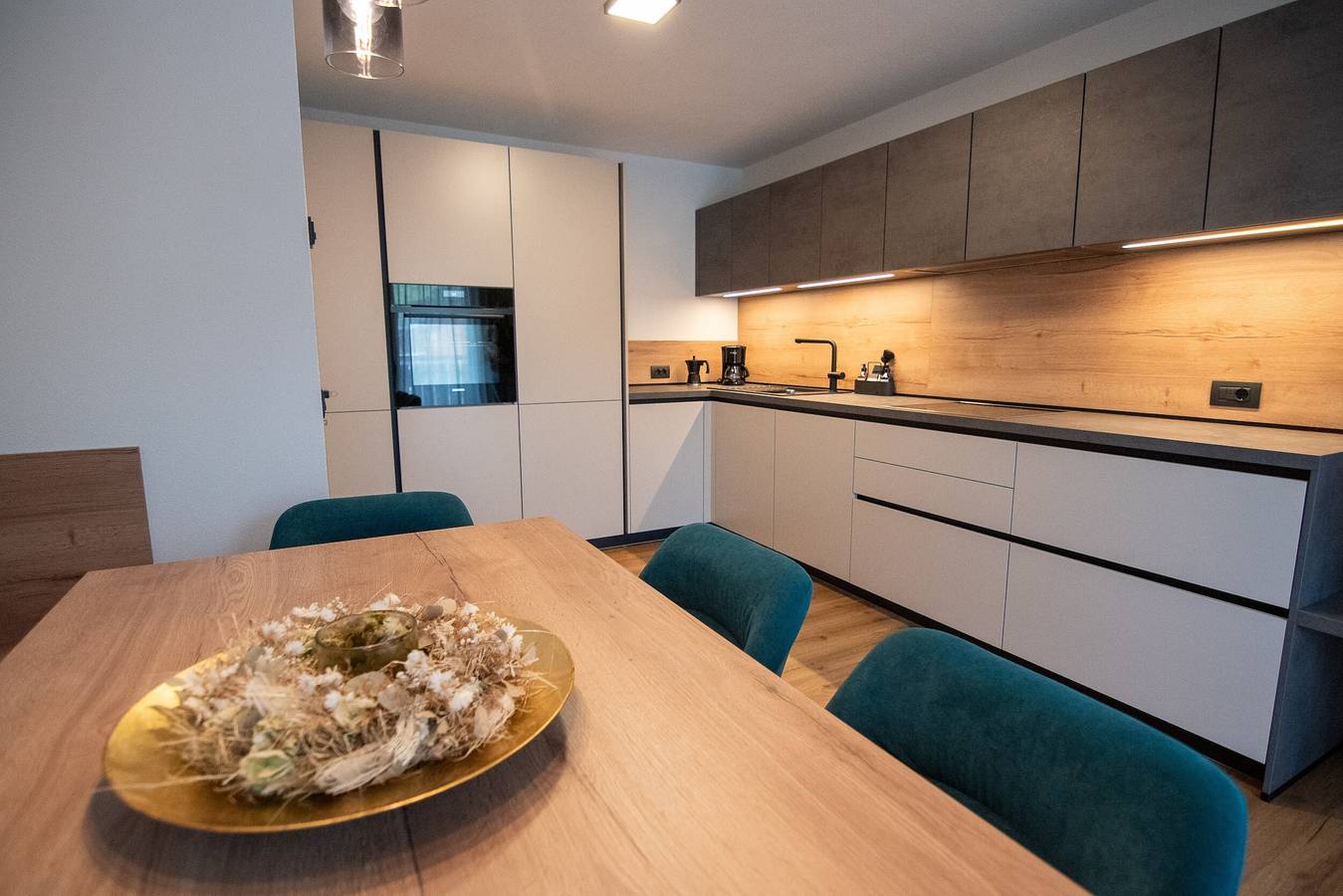 Ganze Wohnung, Kerschbama Farm Apartment Tondl mit Bergblick, Gemeinschaftsgarten und Wlan in Niederolang, Olang