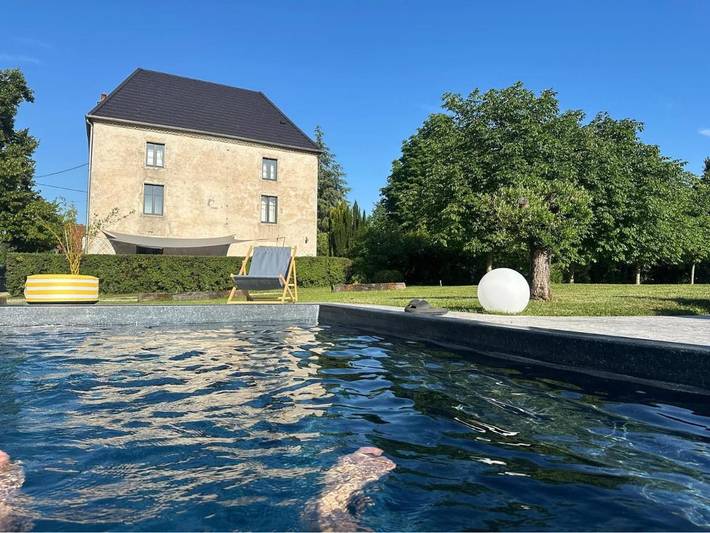Chambre d’hôte pour 2 personnes, avec Terrasse et Jardin ainsi que Piscine et Vue