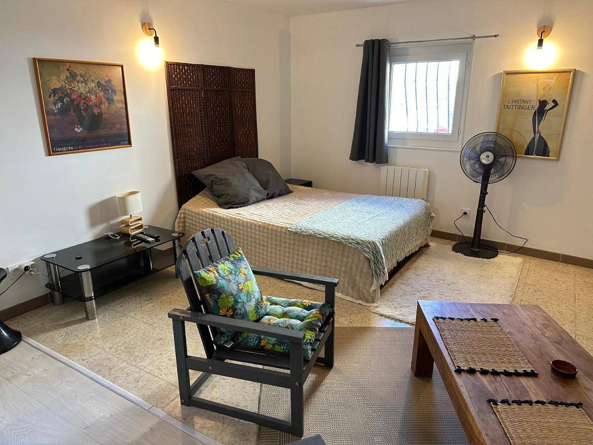 Appartement entier, Studio Rdc Torreilles village in Torreilles, Côte d'Améthyste