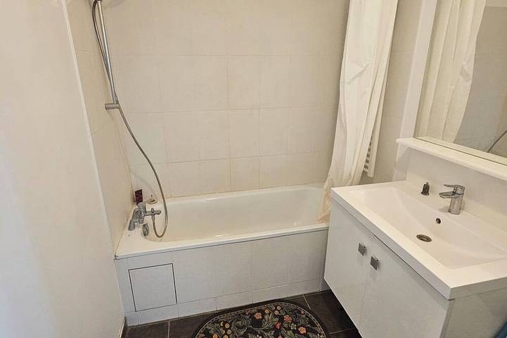 Appartement entier, 3-room appartment next to Disney and Vallée Village with charging station 7.4kwh in Serris, Seine-et-Marne