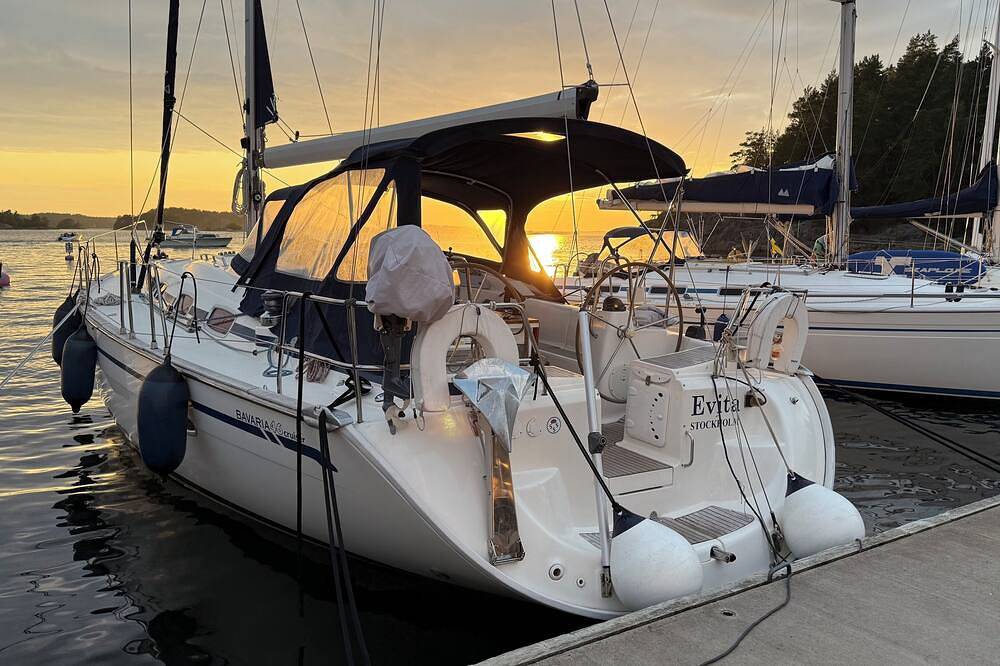 Enjoyable 3-bedroom boat in charming Stockholm for a unique stay in Nacka, Schwedische Ostsee
