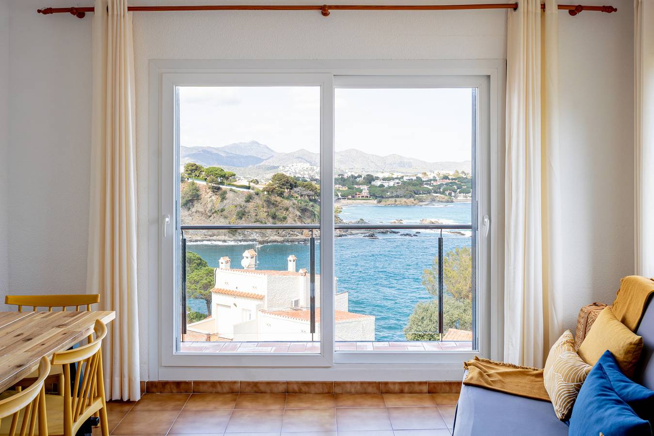 Entire apartment, Majordoms - Cau del Llop, Llaça in Platja del Cau del Llop (Llanca), Llanca