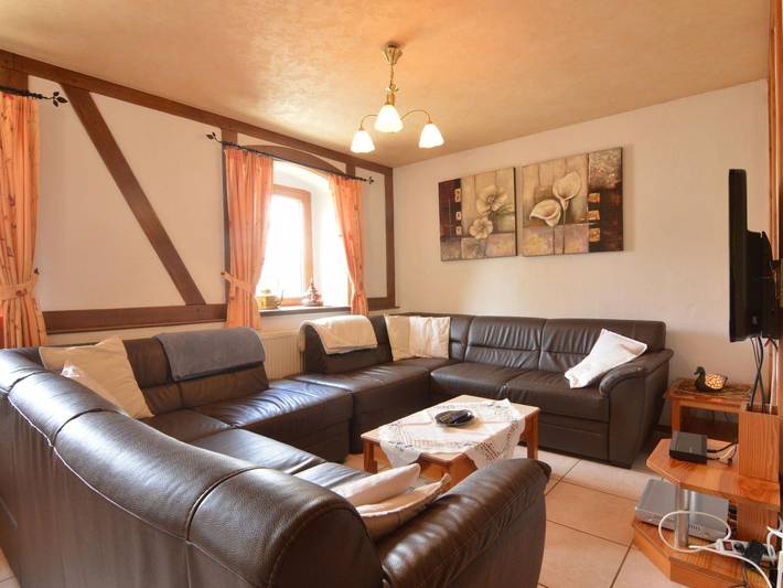 Location de vacances pour 8 personnes, avec jardin ainsi que terrasse et sauna à Butgenbach - 3
