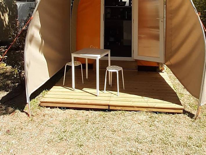Tente pour 2 personnes, avec bassin pour enfant à Agde - 2