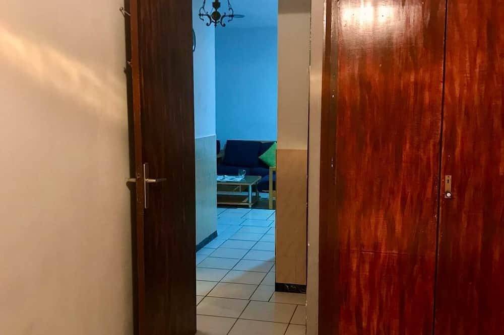 Peaceful & Bright Apartment in a Quiet Neighborho Casa family 5min Center ,Beach in Empuriabrava, Oberampurien