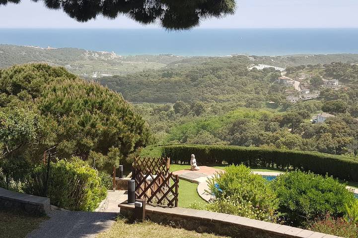 Villa for 12 people, with garden - 1