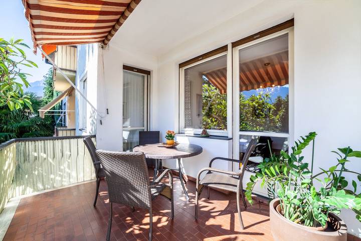 Ganze Wohnung, Villa Coris Ferienwohnung 130qm mit Gemeinschaftsgarten in Untermais, Meran