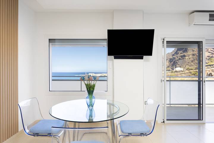 Apartment 'Salitre- Armonía Park, Bajamar' with Sea View, Terrace and Wi-Fi in Bajamar, San Cristóbal de La Laguna