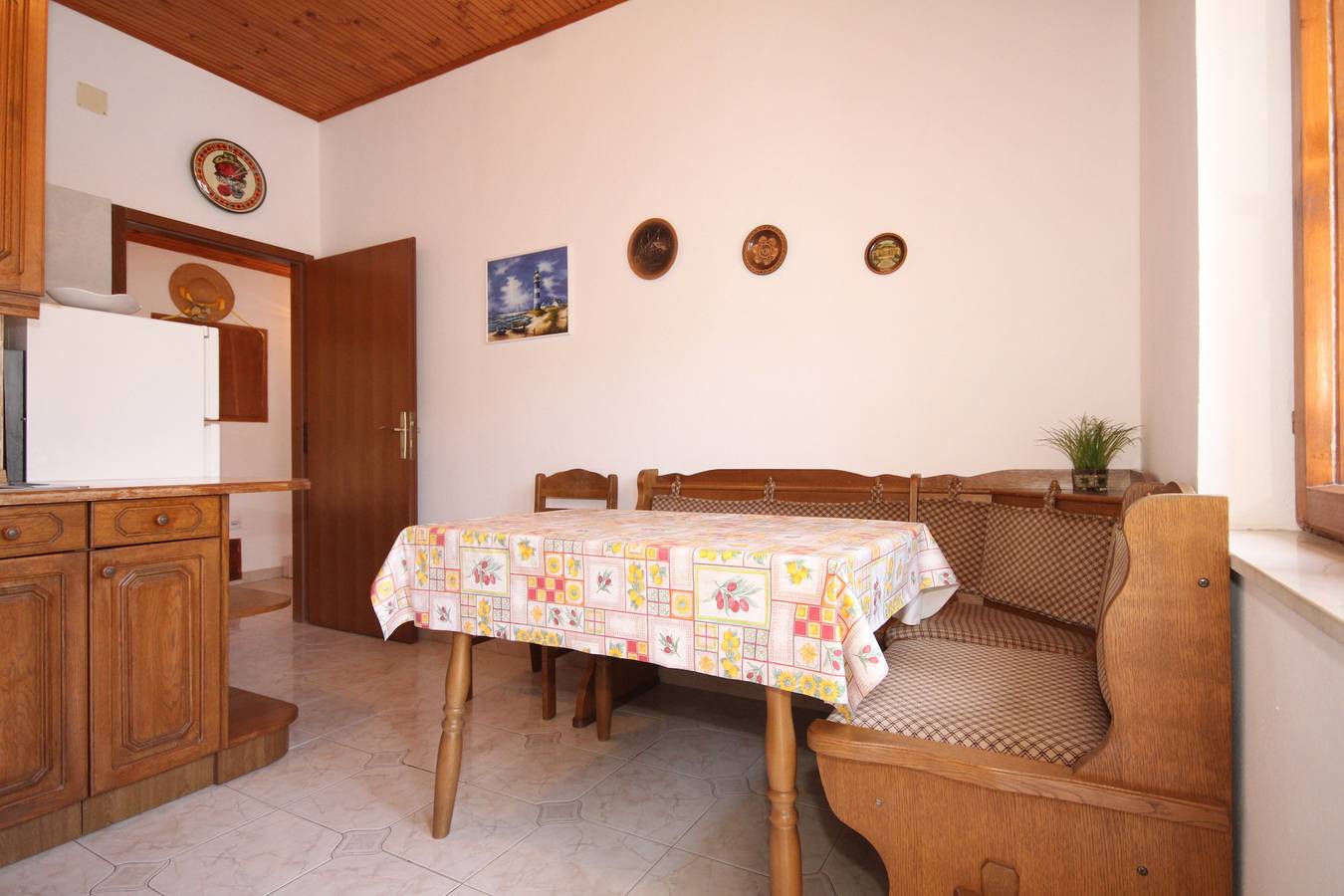 Ganze Wohnung, 3-Zimmer-Ferienwohnung mit Terrasse und Meerblick Mali Losinj, Losinj A-8006-a in Mali Lošinj, Lošinj