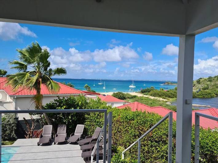 Location de vacances pour 8 personnes, avec vue ainsi que terrasse et piscine, animaux acceptés dans Friars Bay Saint Martin - 3