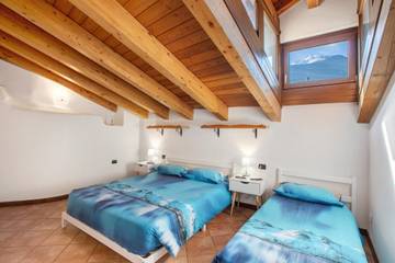 Location De Vacances pour 7 Personnes dans Châtillon (Village), Comune di Châtillon, Photo 1