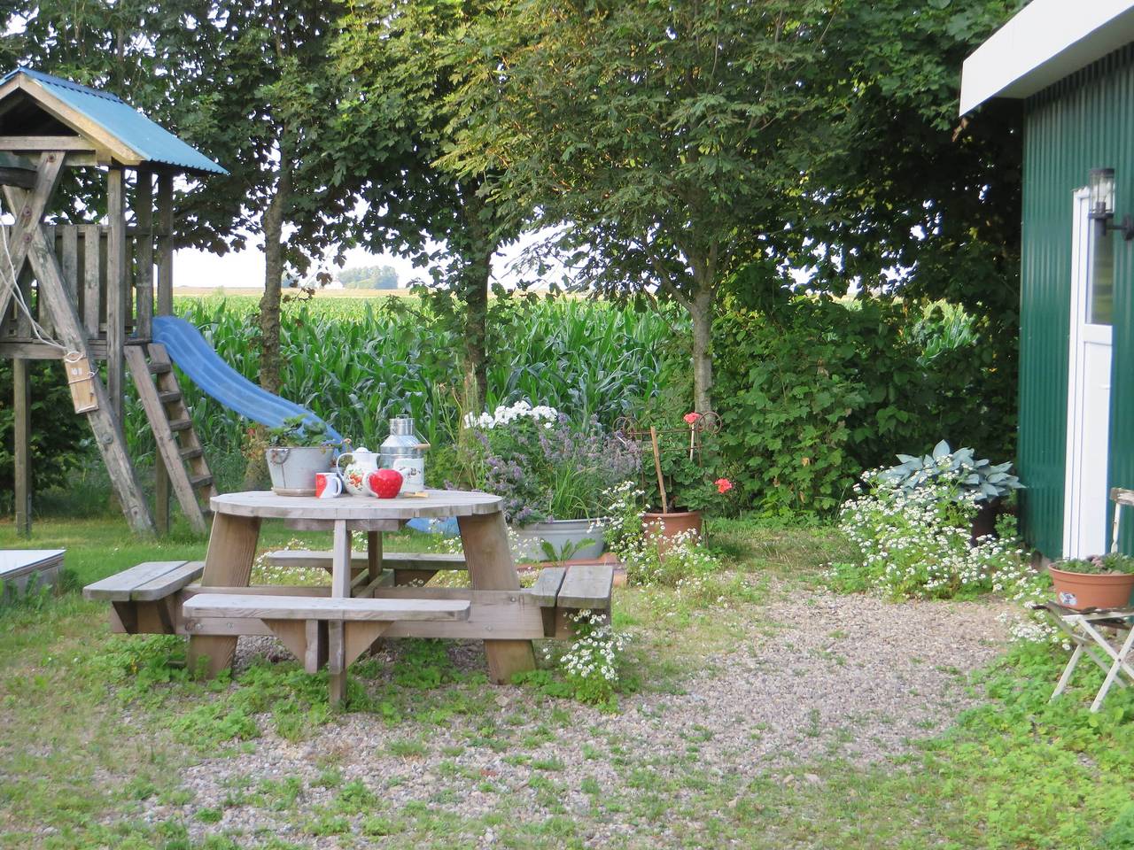 Ganze Wohnung, Ferienwohnung Seeschwalbe" mit Gemeinschaftsgarten, Balkon und Wlan in Elisabeth-Sophien-Koog, Nordstrand