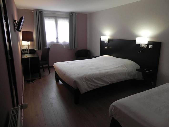 Hôtel pour 3 personnes, avec terrasse, animaux acceptés à Verneuil-sur-Avre - 4