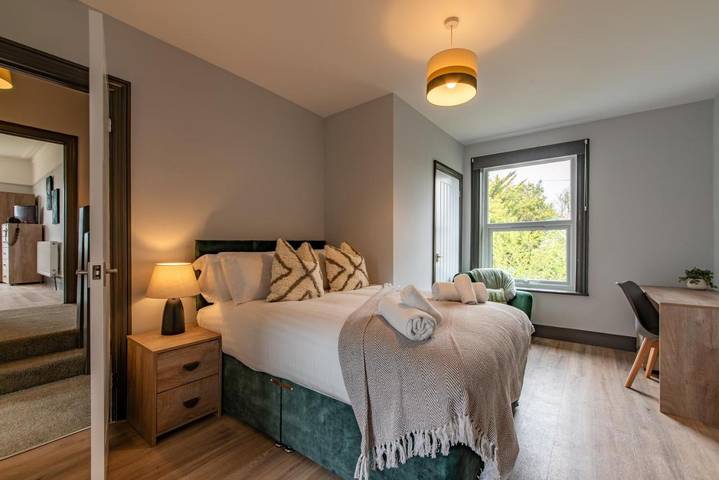 Holiday rental for 12 people, with Terrace and Garden in Bognor Regis
