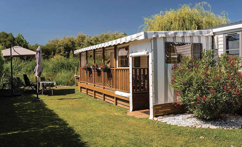 Camping pour 8 personnes, avec bassin pour enfant à Saint-Georges-d'Oléron