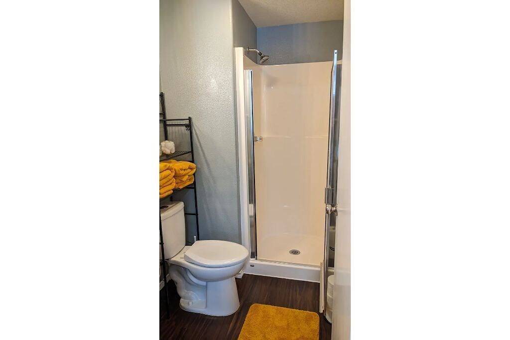 Chic 3/2 Private Firepit and Bunkroom Near Dwntn in Salem (OR), Willamette Valley