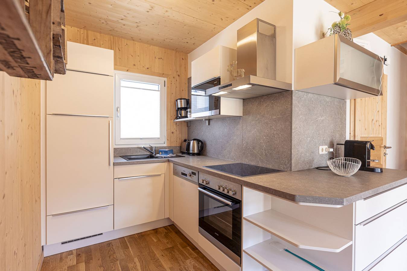 Chalet # 11b mit 2 Schlafzimmer, Sauna & Whirlpool in St. Georgen ob Murau, Sankt Georgen am Kreischberg