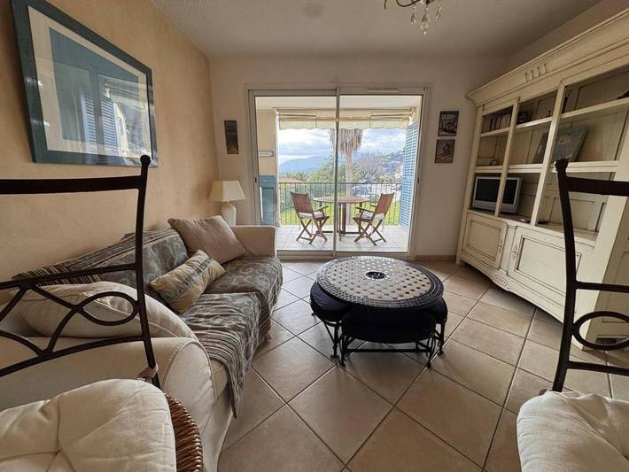 Gîte pour 2 personnes, avec balcon dans Office De Tourisme De La Croix Valmer - 2