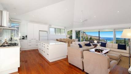 Holiday Home for 10 People in Killcare, New South Wales, Photo 2