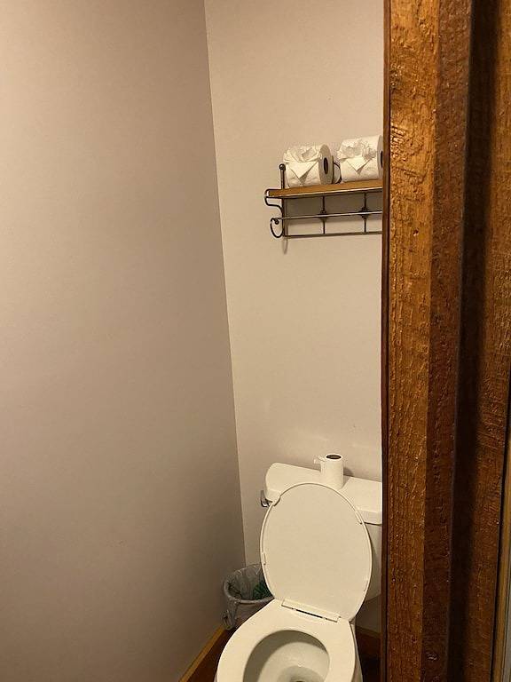 Very peaceful 3 bedroom, 2 1/2 baths cabin within minutes of Rrgorge and Nb. in Daniel Boone National Forest