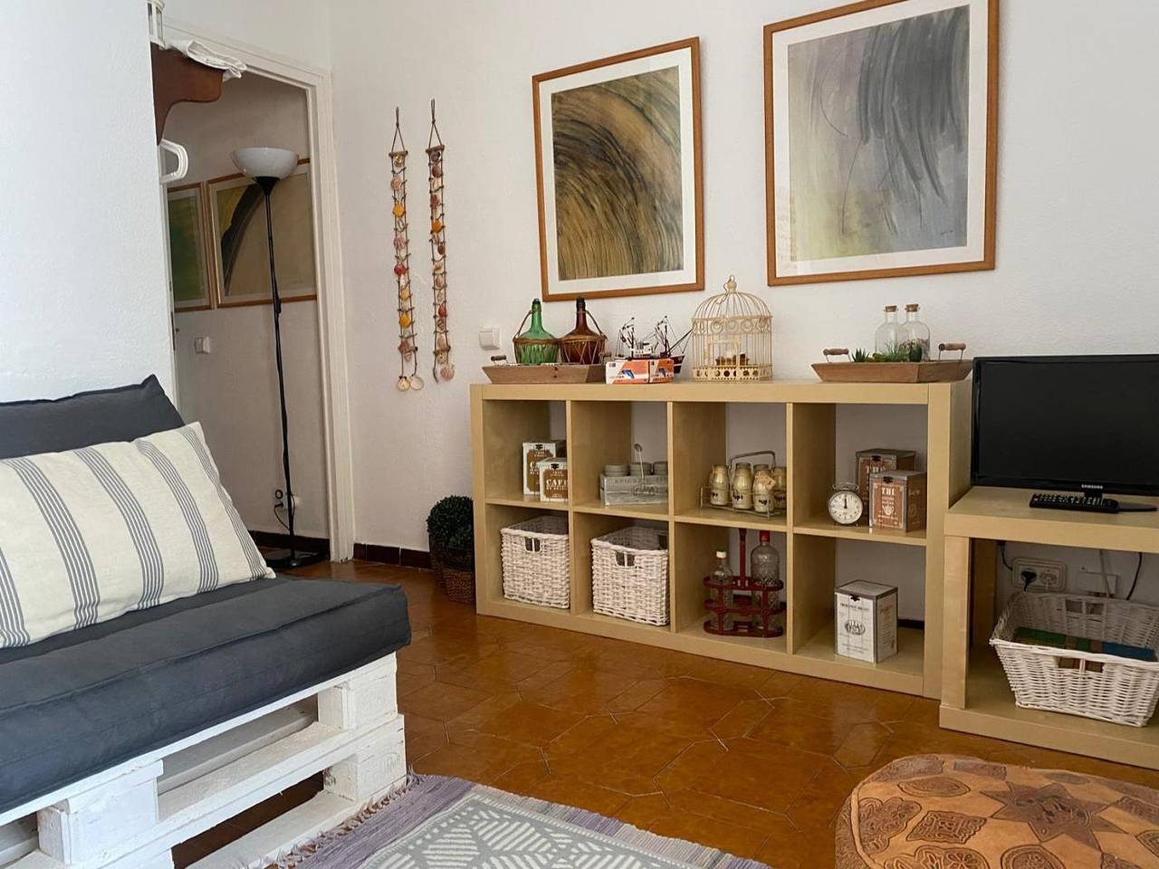 Entire holiday apartment, Cozy Beach Apartment with Washer and Bathtub in Sant Feliu de Guíxols, Costa Brava