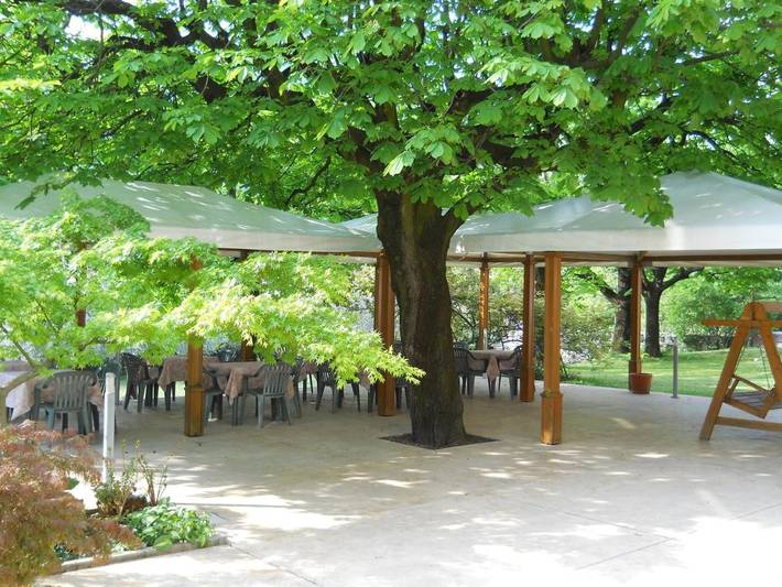 Hotel für 2 Personen, mit Balkon und Terrasse sowie Garten und Seeblick