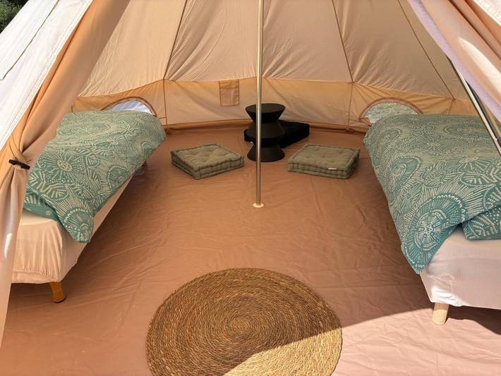 Tente pour 5 personnes, avec vue, animaux acceptés dans l' Aube - 3