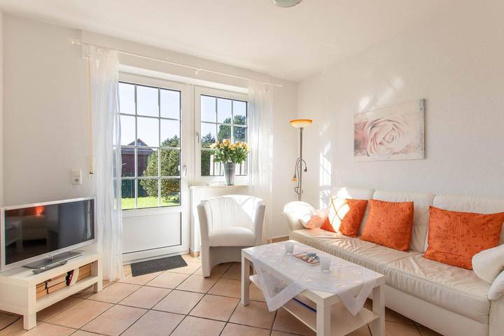 Ferienwohnung für 4 Personen, mit Garten in Norden und Umgebung