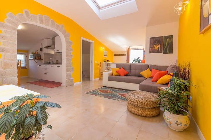 Appartement de vacances pour 7 personnes, avec Balcon et Terrasse à Padru