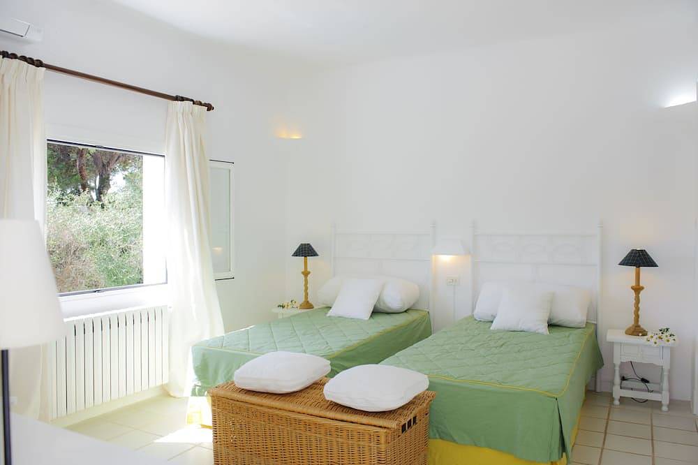 6 slaapkamer vakantiehuis in Mallorca met zwembad in Cala d'Or, Santanyí