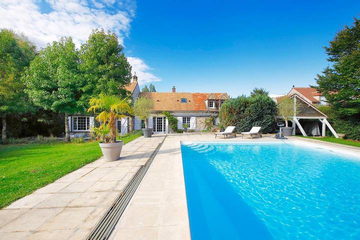 La Prairie Authenticité et Confort -piscine privée in Villeneuve-les-Bordes, Seine-et-Marne