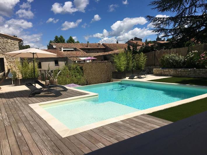 Chambre d’hôte pour 2 personnes, avec Terrasse ainsi que Jardin et Piscine