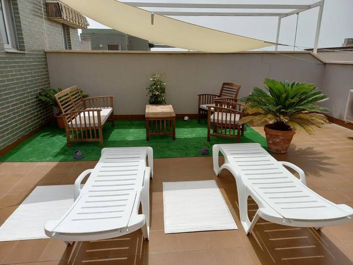 Gîte pour 6 personnes, avec jardin ainsi que bassin pour enfant et piscine à Cabo Roig - 2