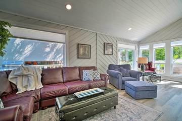 Vacation House for 9 Guests in Lake Conroe, Texas, Picture 2