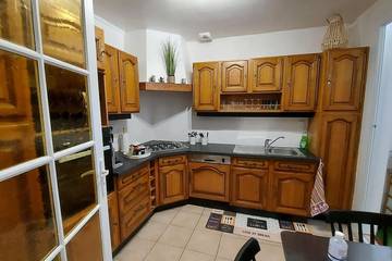 Gîte pour 6 personnes, avec jardin à Bort-les-Orgues