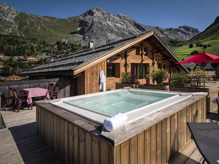 Chalet pour 11 personnes, avec terrasse dans Chinaillon