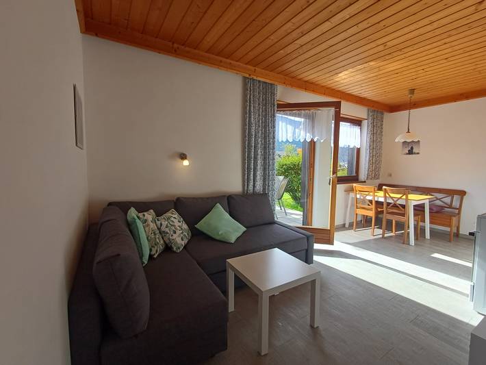 Ferienwohnung für 4 Personen, mit Terrasse und Garten