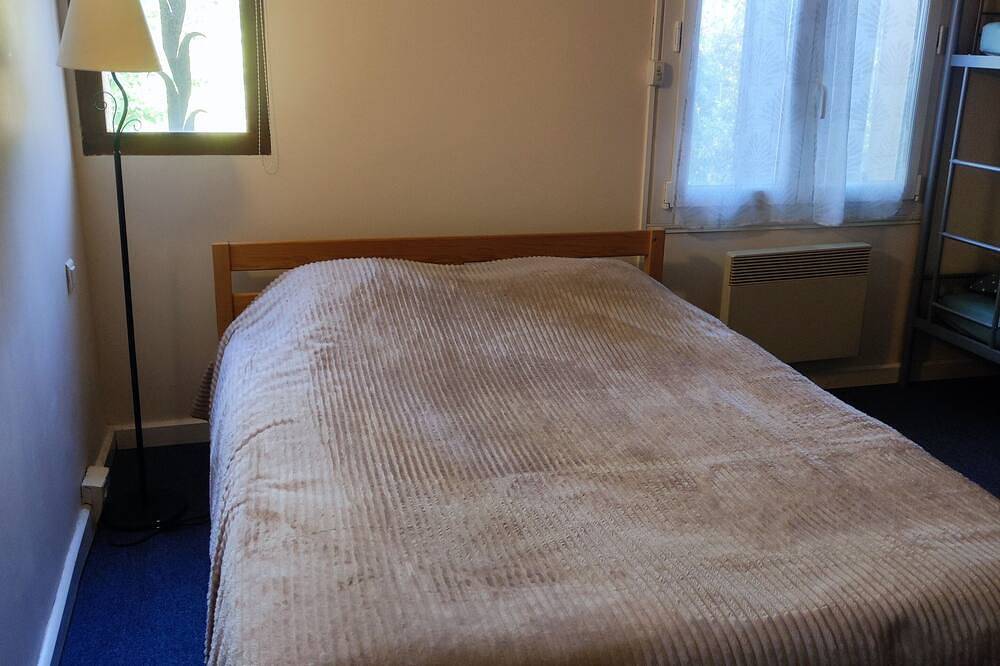 Villa \"Om Shanti\" at the foot of the Albères mountains in Montesquieu-des-Albères, Céret region